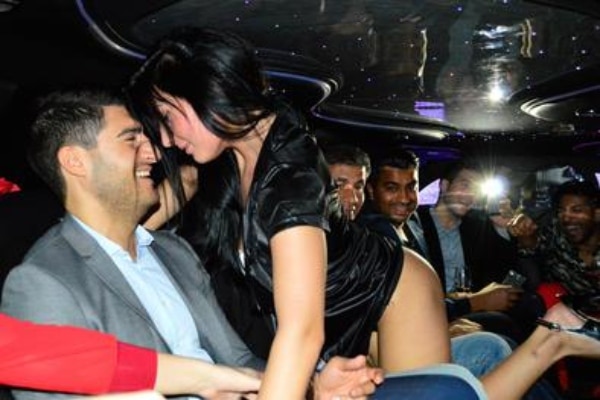 female-kissogram-private-event 